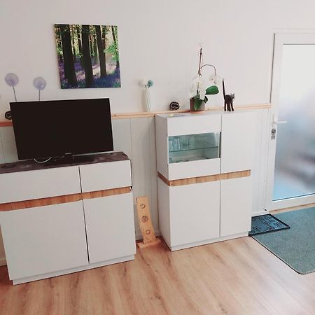 Modernes Souterrain Apartment Black Forest Mit Separatem Eingang Und Kfz-Stellplatz Bad Dürrheim Exteriör bild
