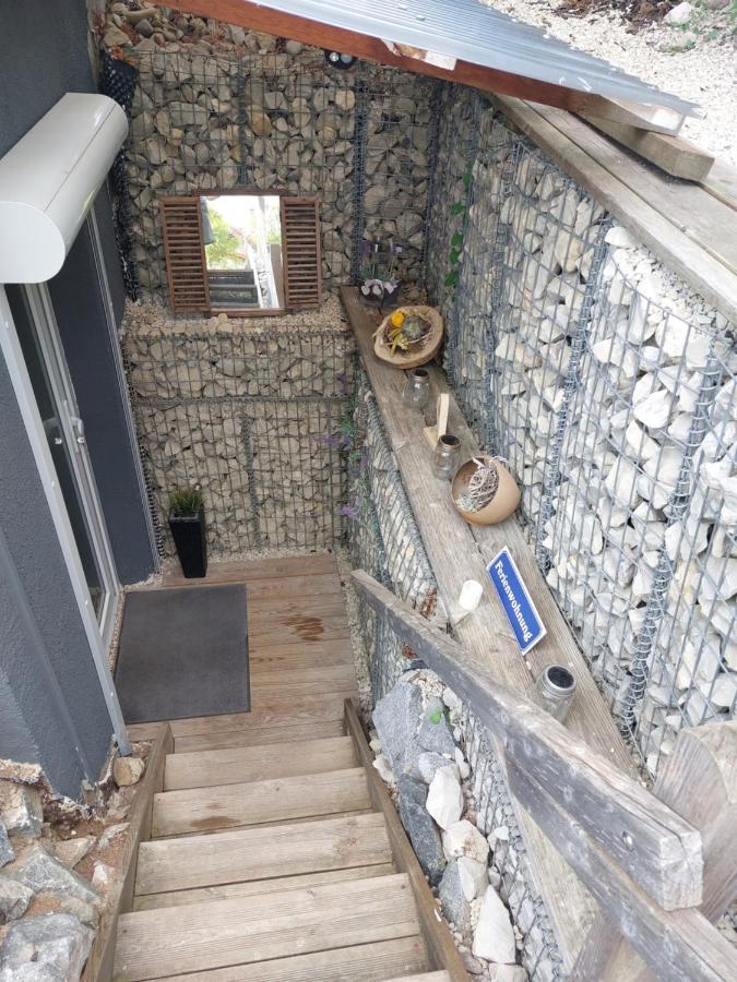 Modernes Souterrain Apartment Black Forest Mit Separatem Eingang Und Kfz-Stellplatz Bad Dürrheim Exteriör bild